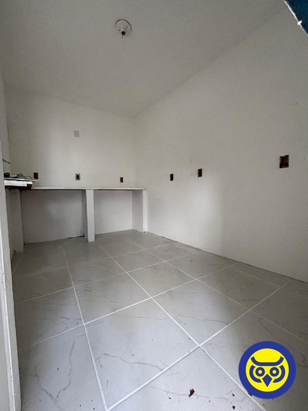 Casa comercial para aluguel no Trindade: 