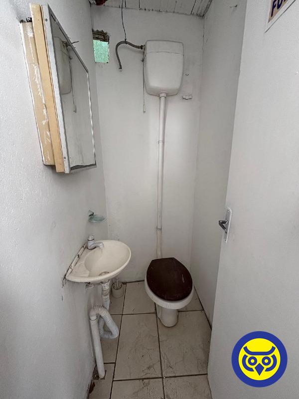 Casa comercial para aluguel no Trindade: 