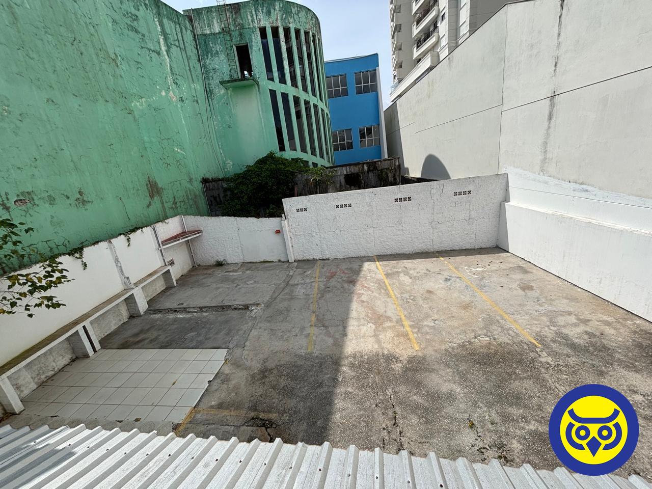 Casa comercial para aluguel no Trindade: 