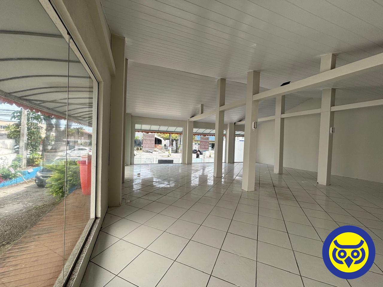 Casa comercial para aluguel no Trindade: 