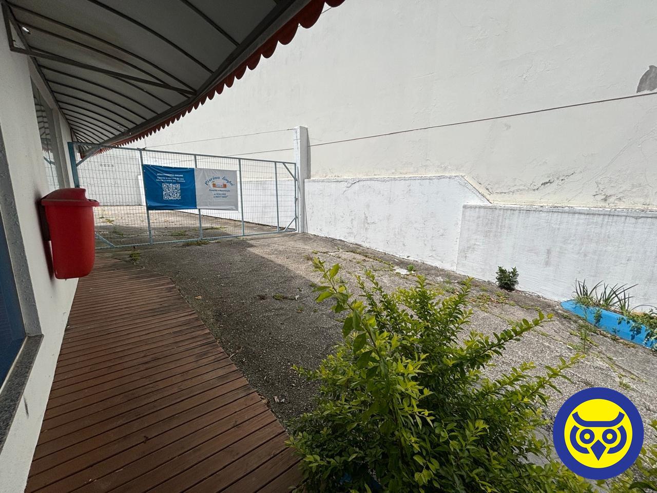 Casa comercial para aluguel no Trindade: 