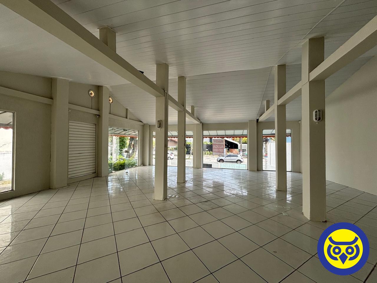 Casa comercial para aluguel no Trindade: 