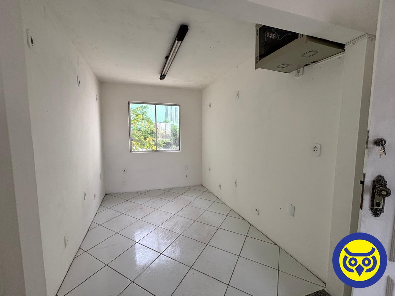 Casa comercial para aluguel no Trindade: 