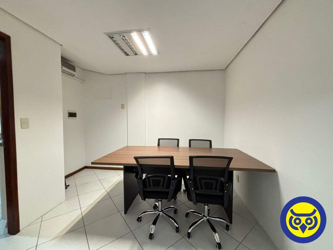 Sala para aluguel no Estreito: