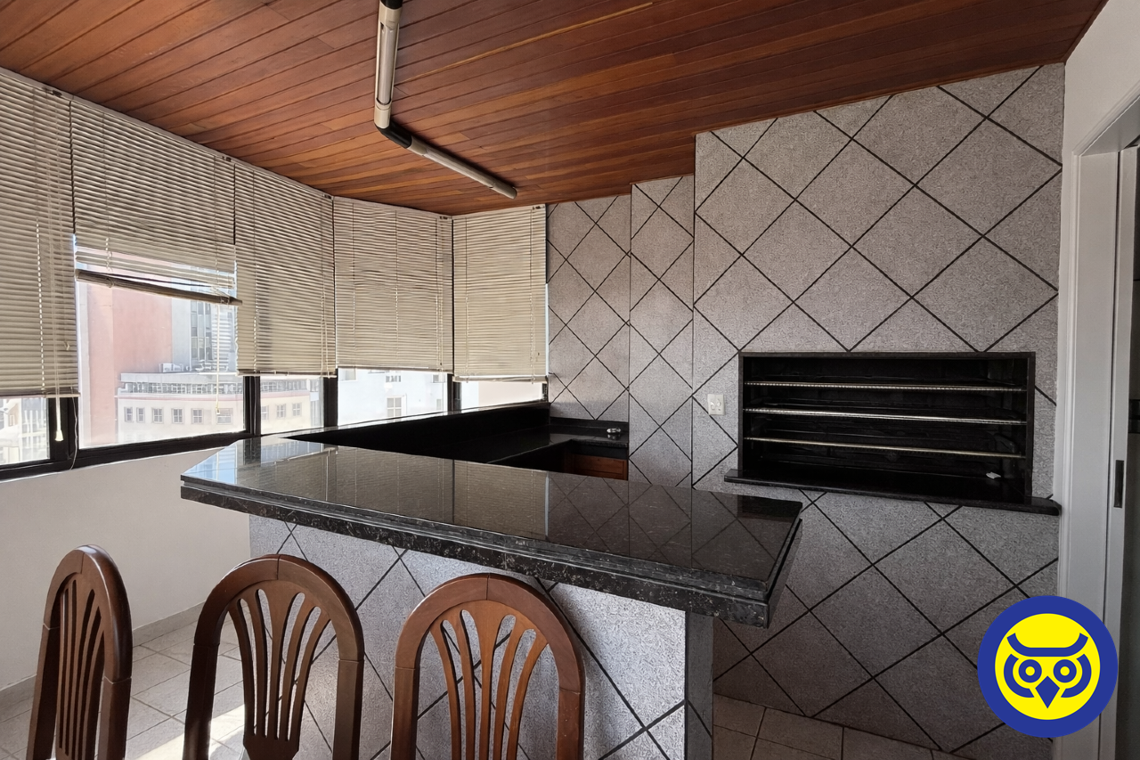 Salas/Conjuntos para aluguel no Centro: 