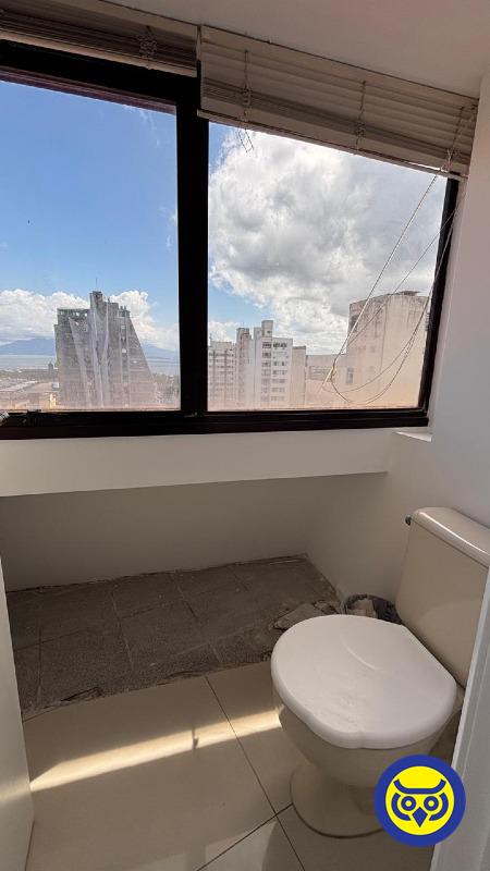 Salas/Conjuntos para aluguel no Centro: 