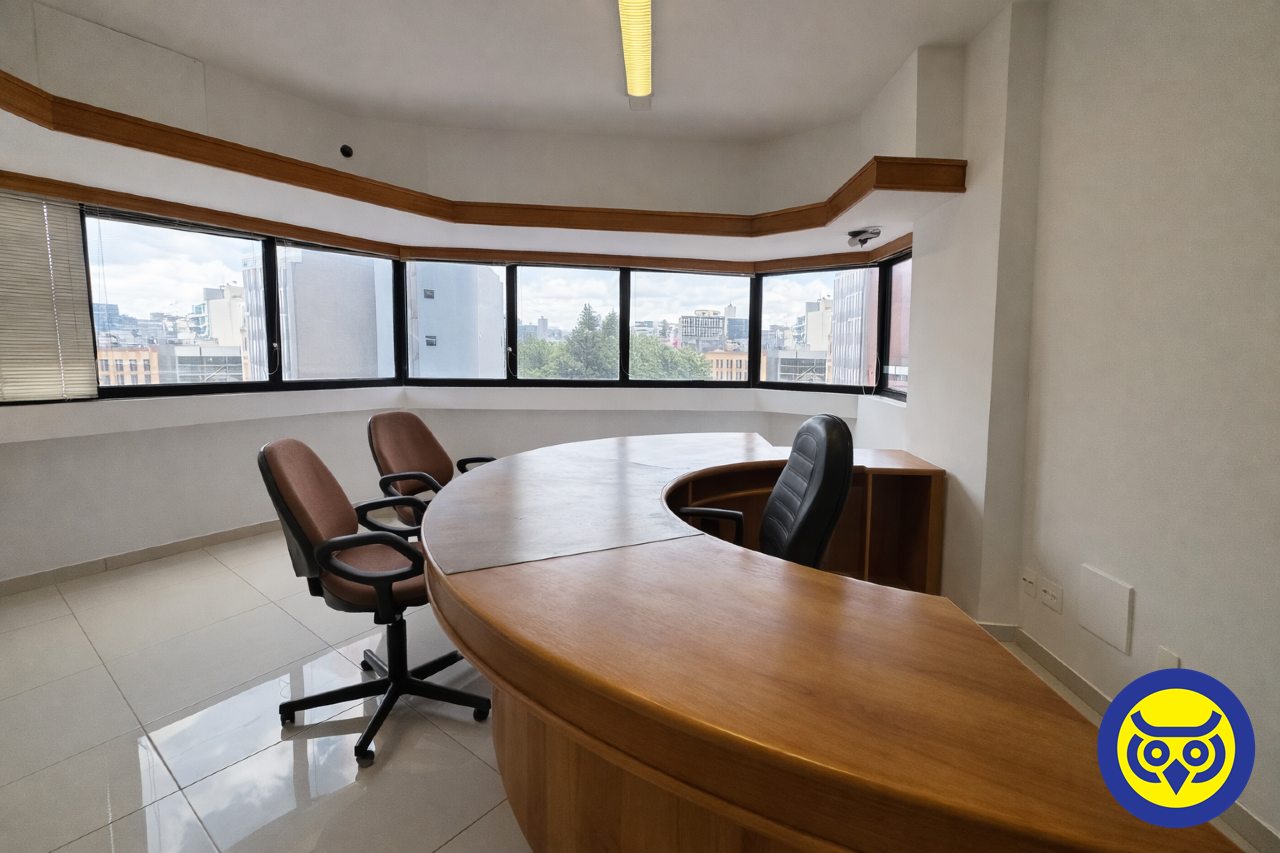 Salas/Conjuntos para aluguel no Centro: 