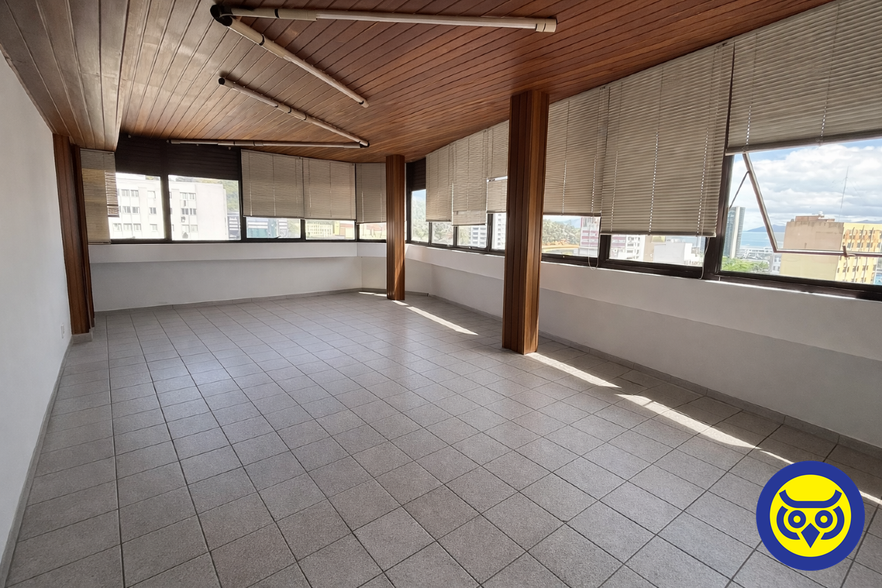 Salas/Conjuntos para aluguel no Centro: 