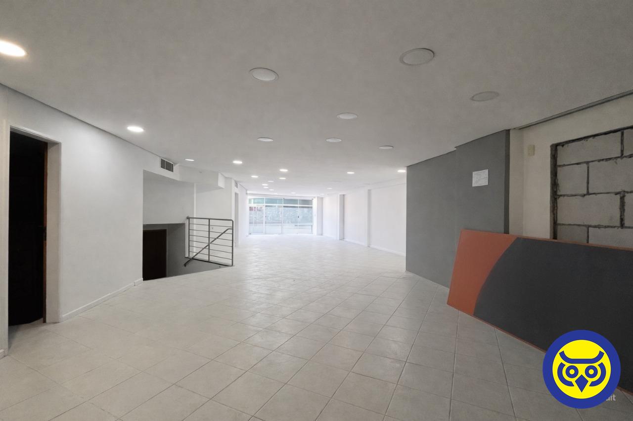 Salas/Conjuntos para aluguel no Centro: 