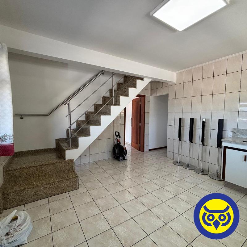 Casa para aluguel no Saco Dos Limões: 