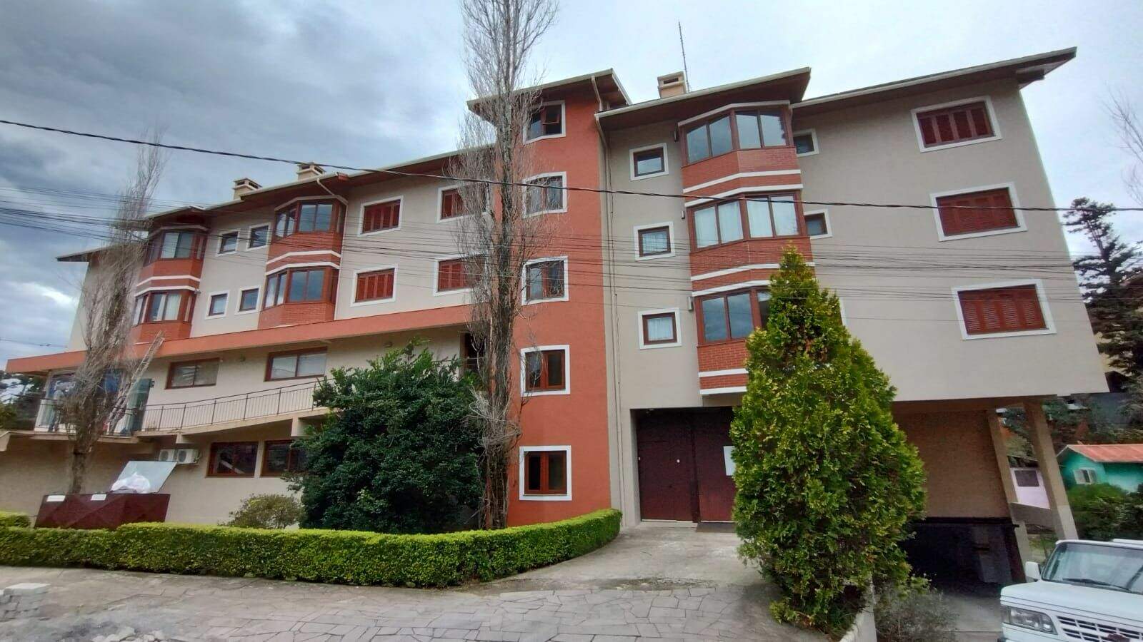 Apartamento à venda no Gramado: 