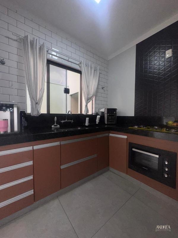  à venda 3750 Casa Villagio Samantha Araras SP 640.000,00: 