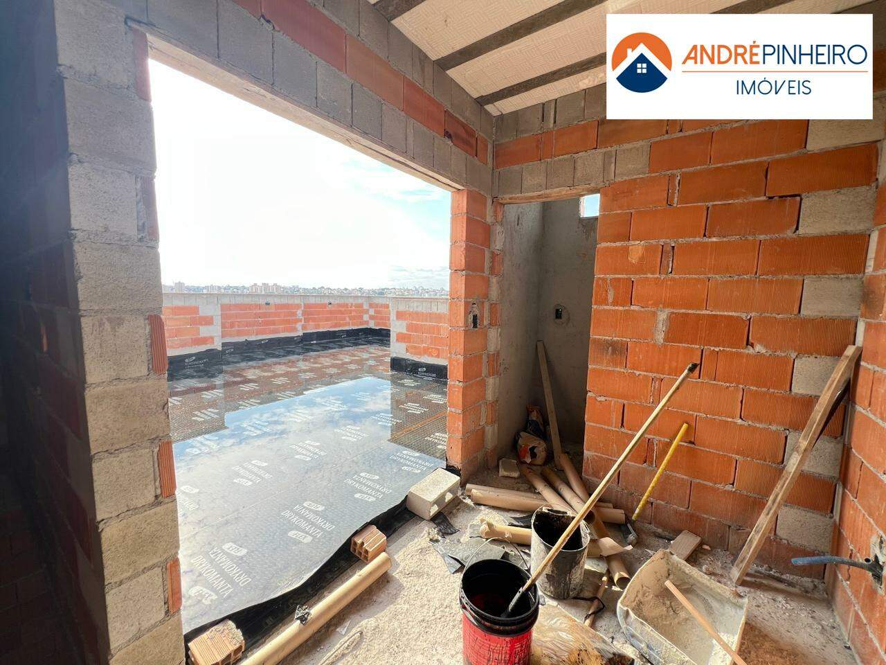 Cobertura à venda no Santa Branca: 