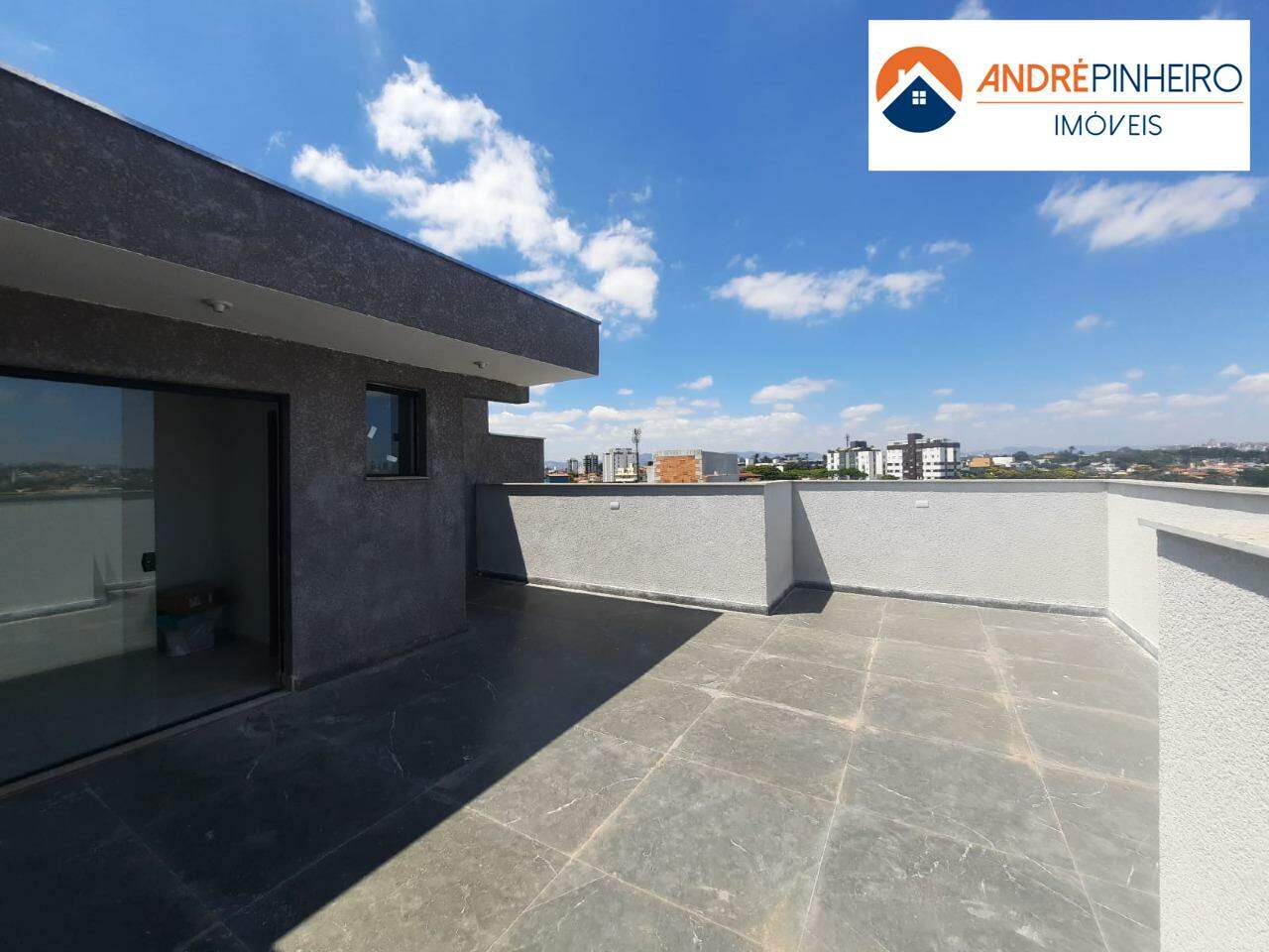 Cobertura à venda no Santa Branca: 