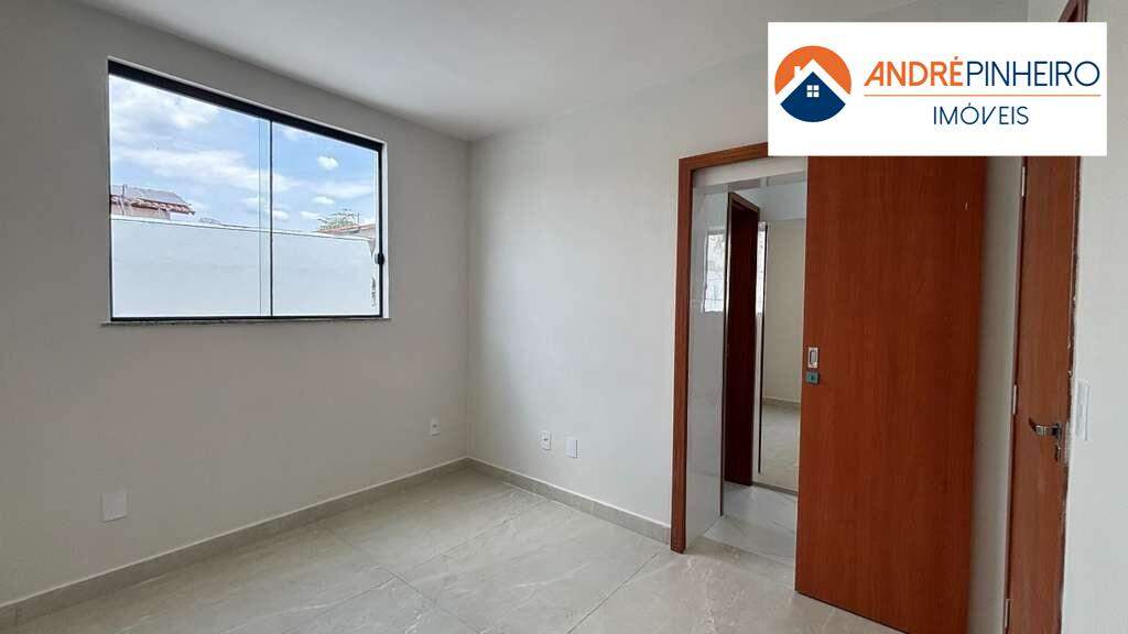 Casa à venda no Planalto: 