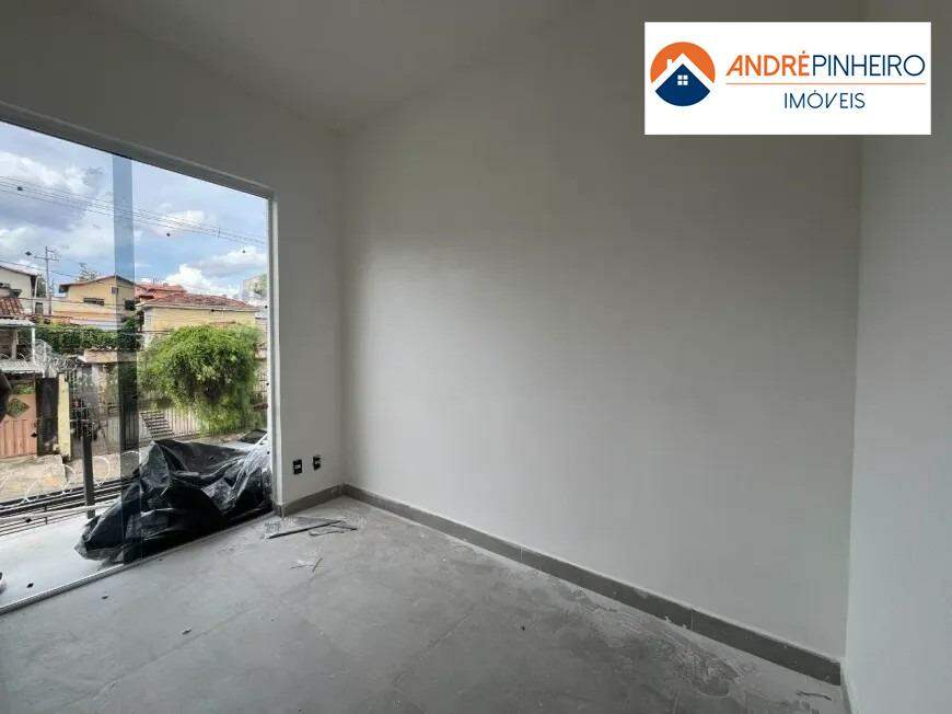 Casa à venda no Letícia: 