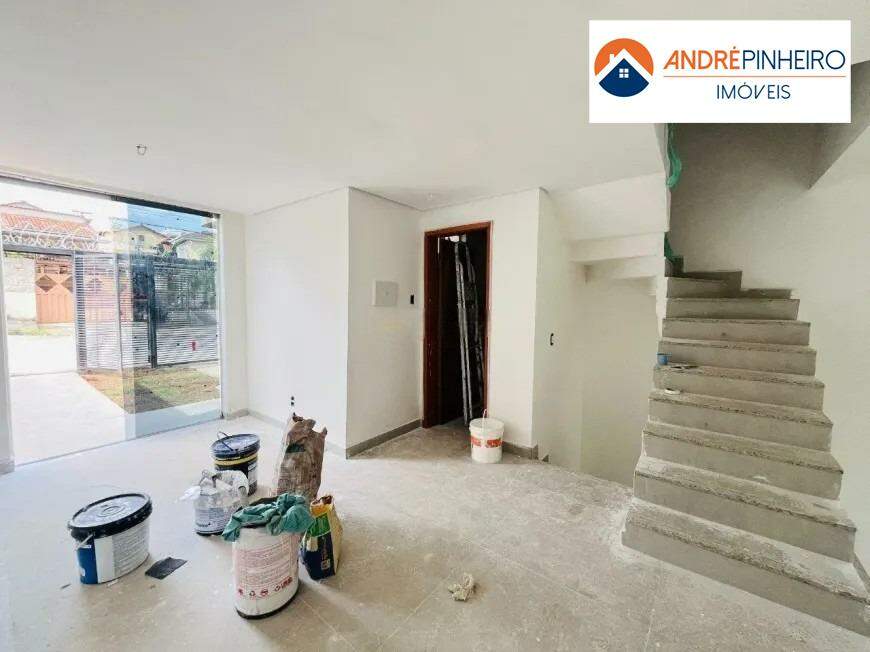 Casa à venda no Letícia: 