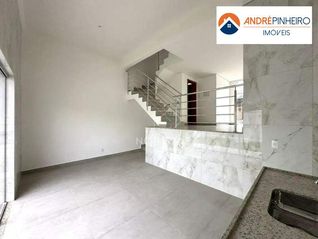 Casa à venda no Letícia: 