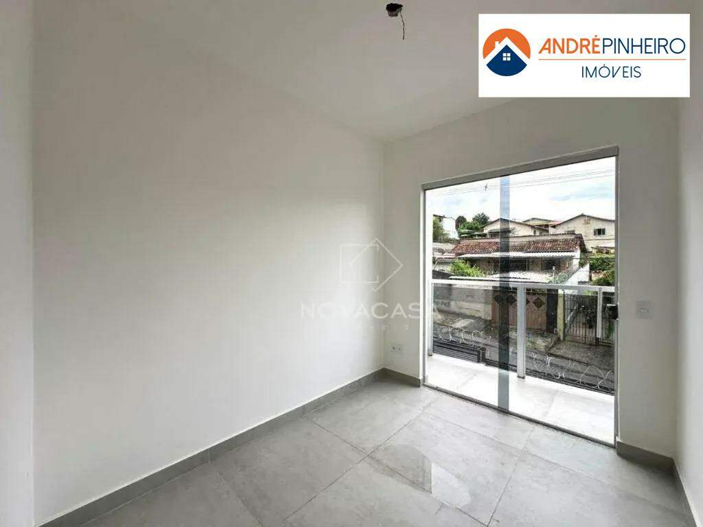 Casa à venda no Letícia: 