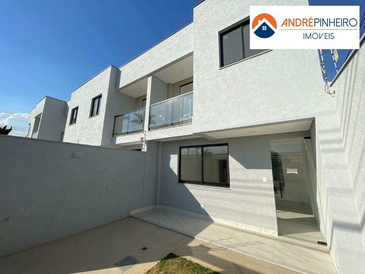 Casa à venda no Planalto: 