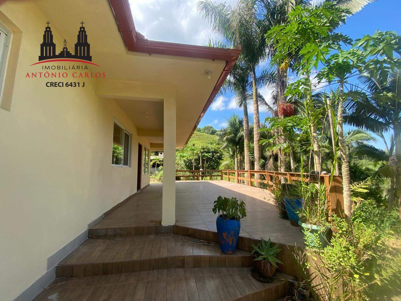Sítio à venda no Área Rural de Antônio Carlos: 