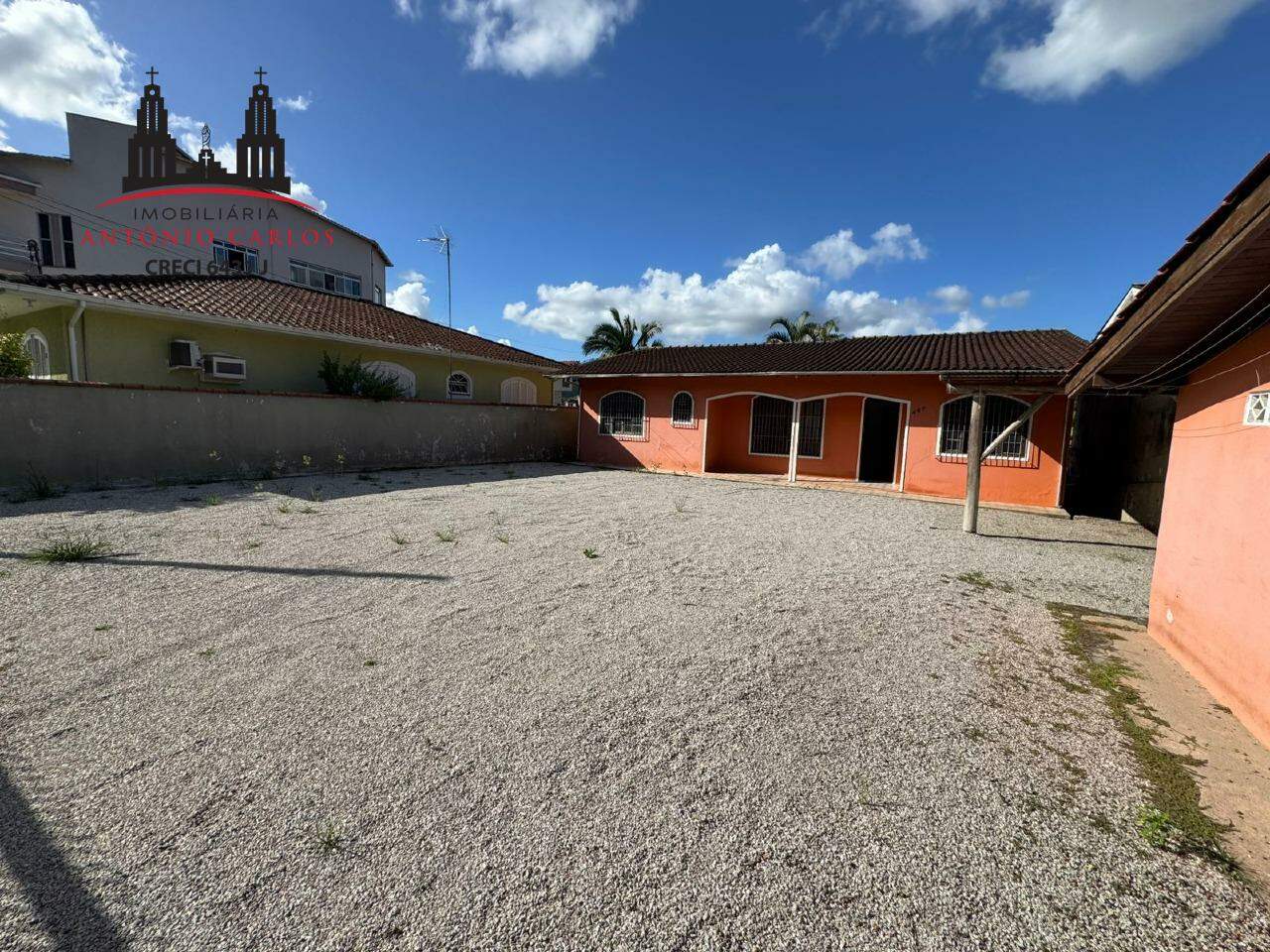 Casa à venda no Centro: 