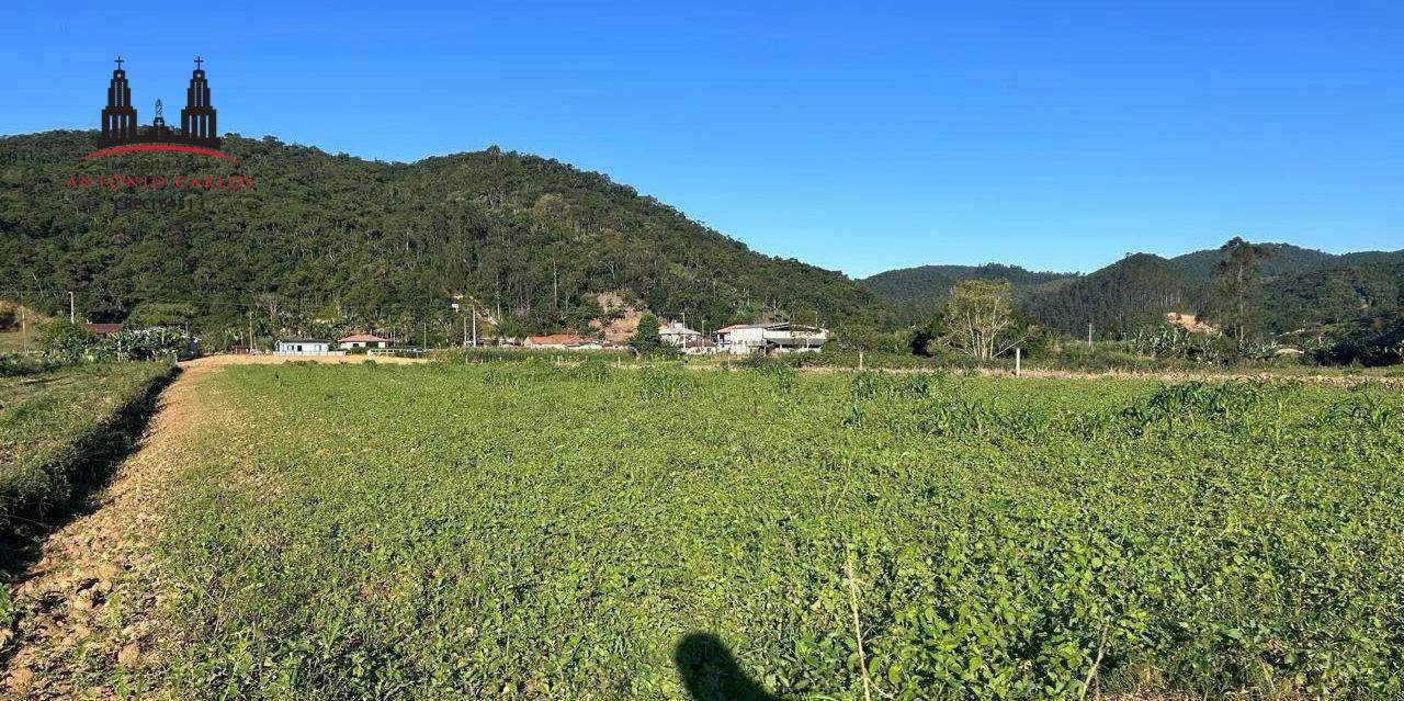 Terreno à venda no Santa Barbara: 