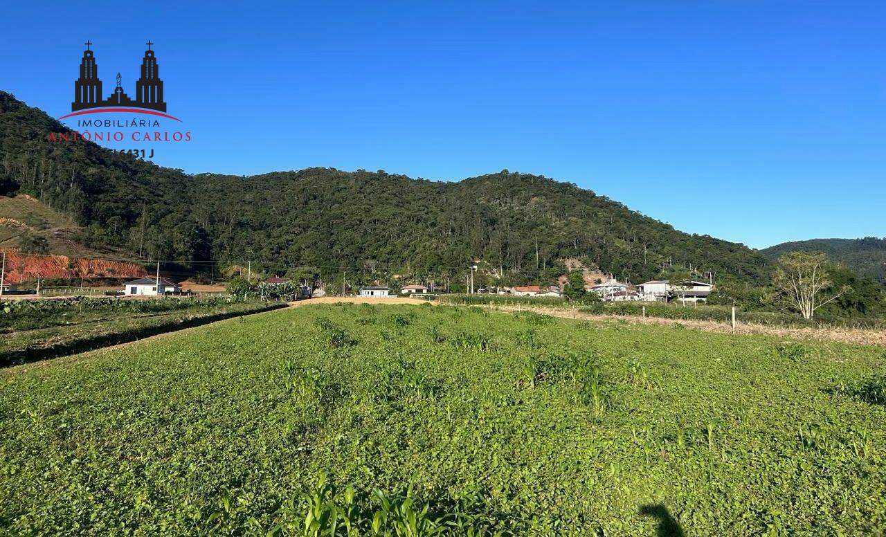 Terreno à venda no Santa Barbara: 