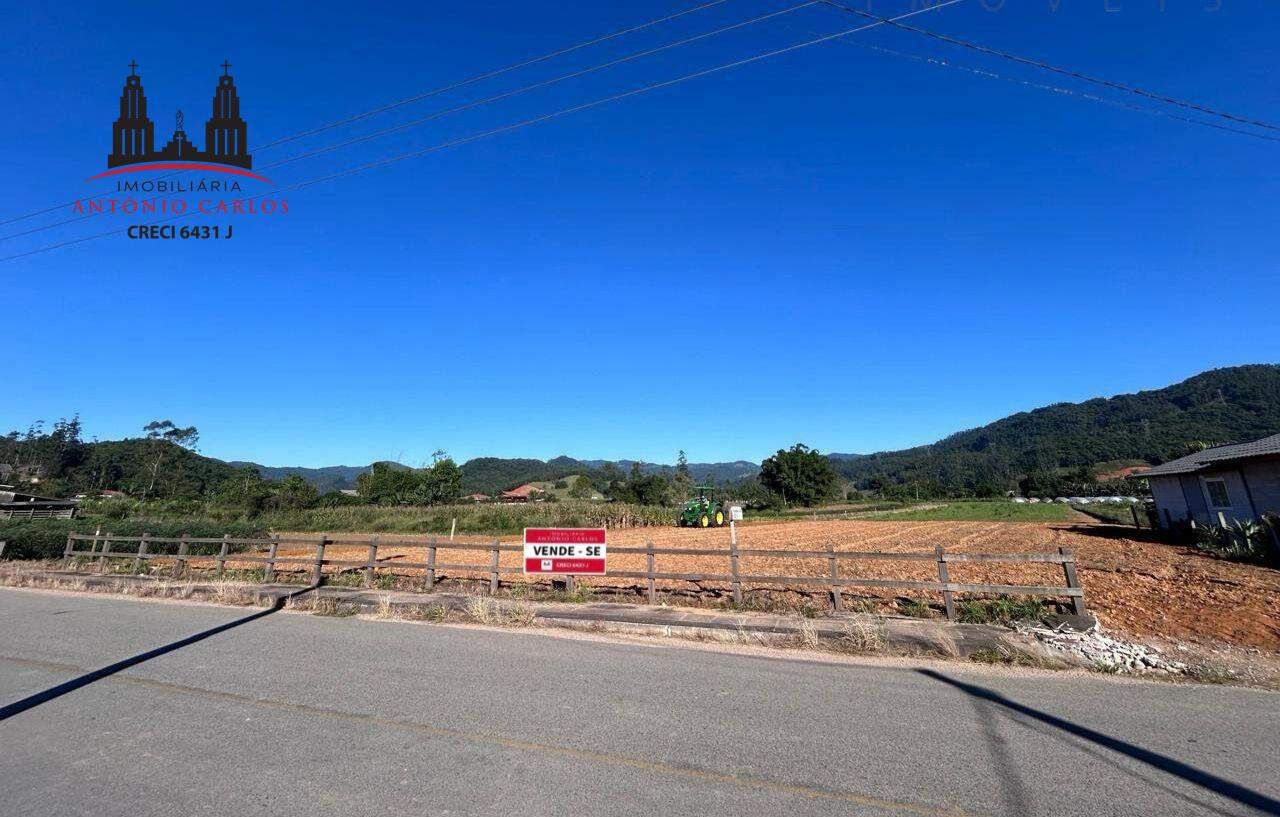 Terreno à venda no Santa Barbara: 