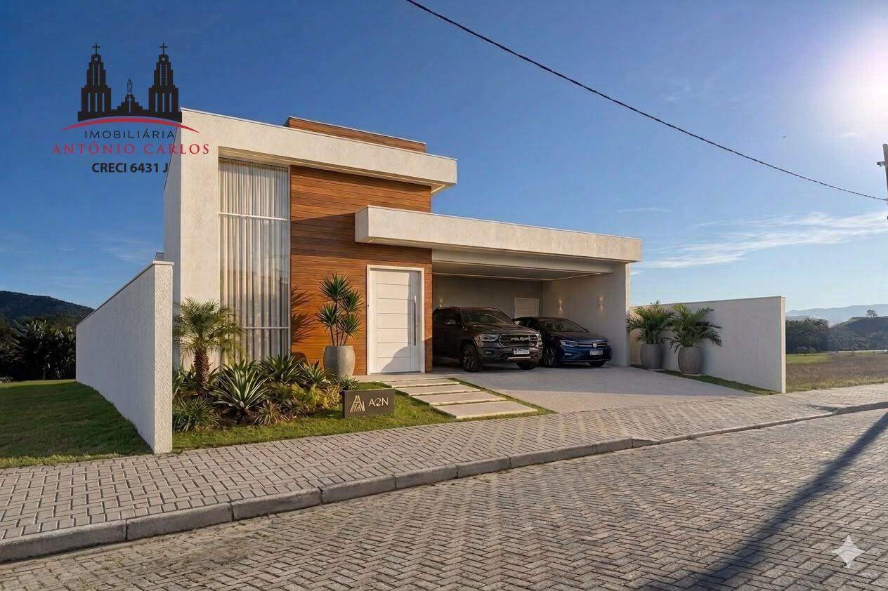 Casa à venda no Centro: 