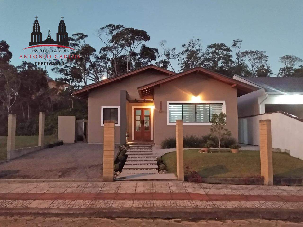 Casa à venda no Centro: 