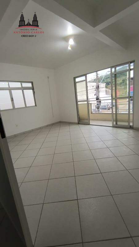 Kitnet para aluguel no Centro: 