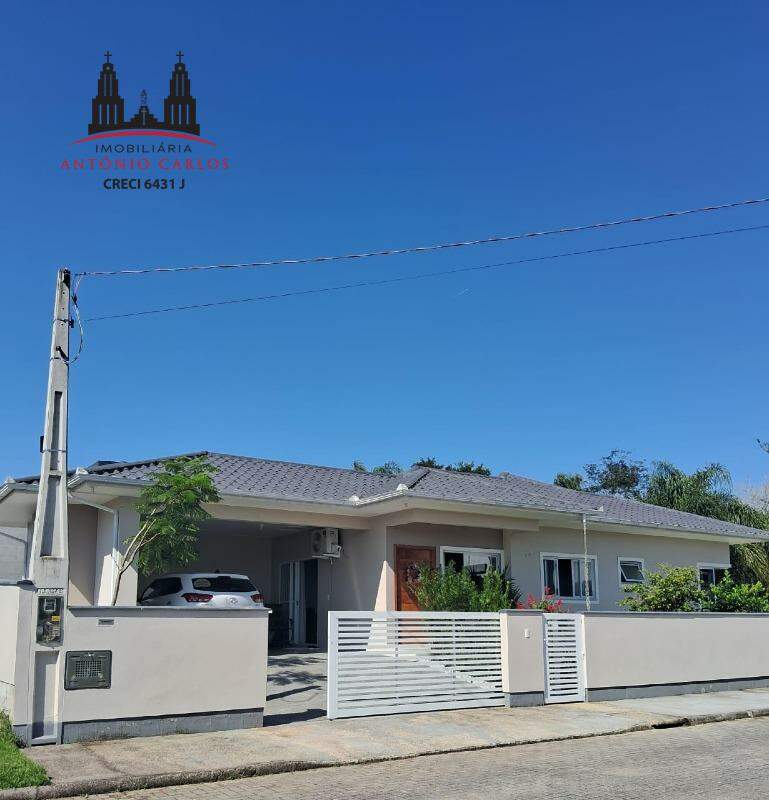 Casa à venda no Centro: 