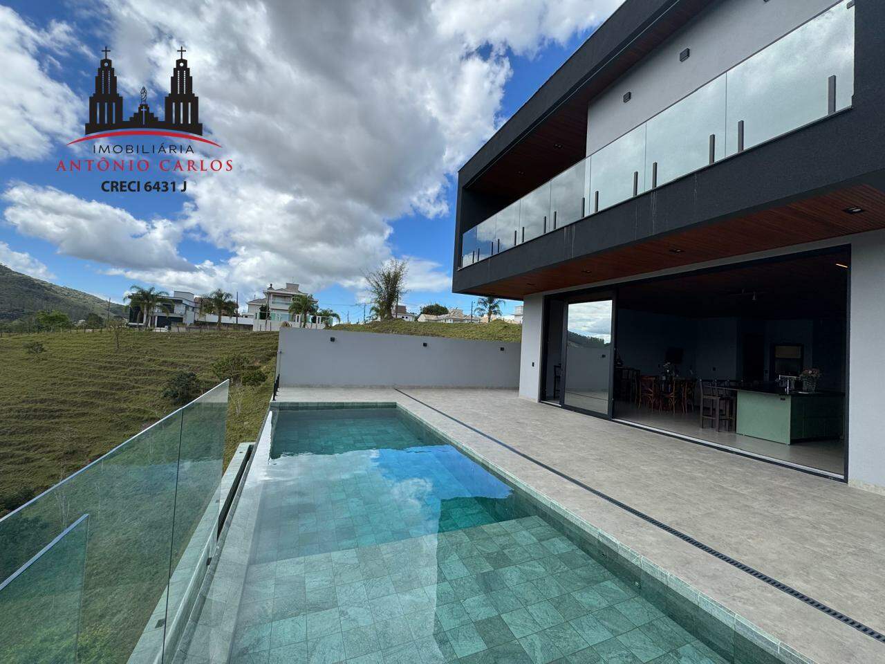 Casa à venda no Centro: 