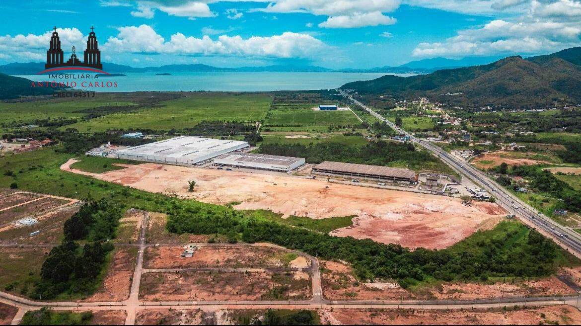 Terreno à venda no Governador Celso Ramos: 