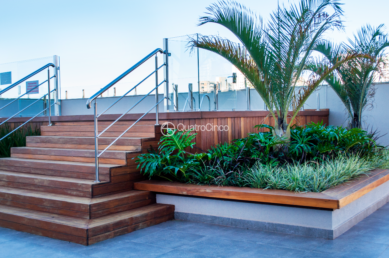 Apartamento à venda 2 quartos, sendo 1 suíte, no bairro Centro em Cascavel Ed. Monte Bianco Residencial: 