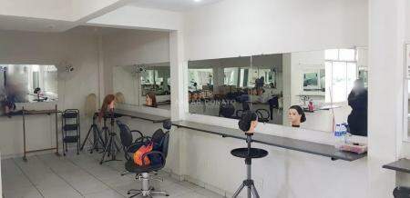 Centro - Prédio comercial à venda na Anuar Donato : 