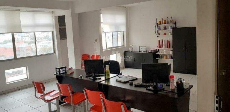 Centro - Prédio comercial à venda na Anuar Donato : 