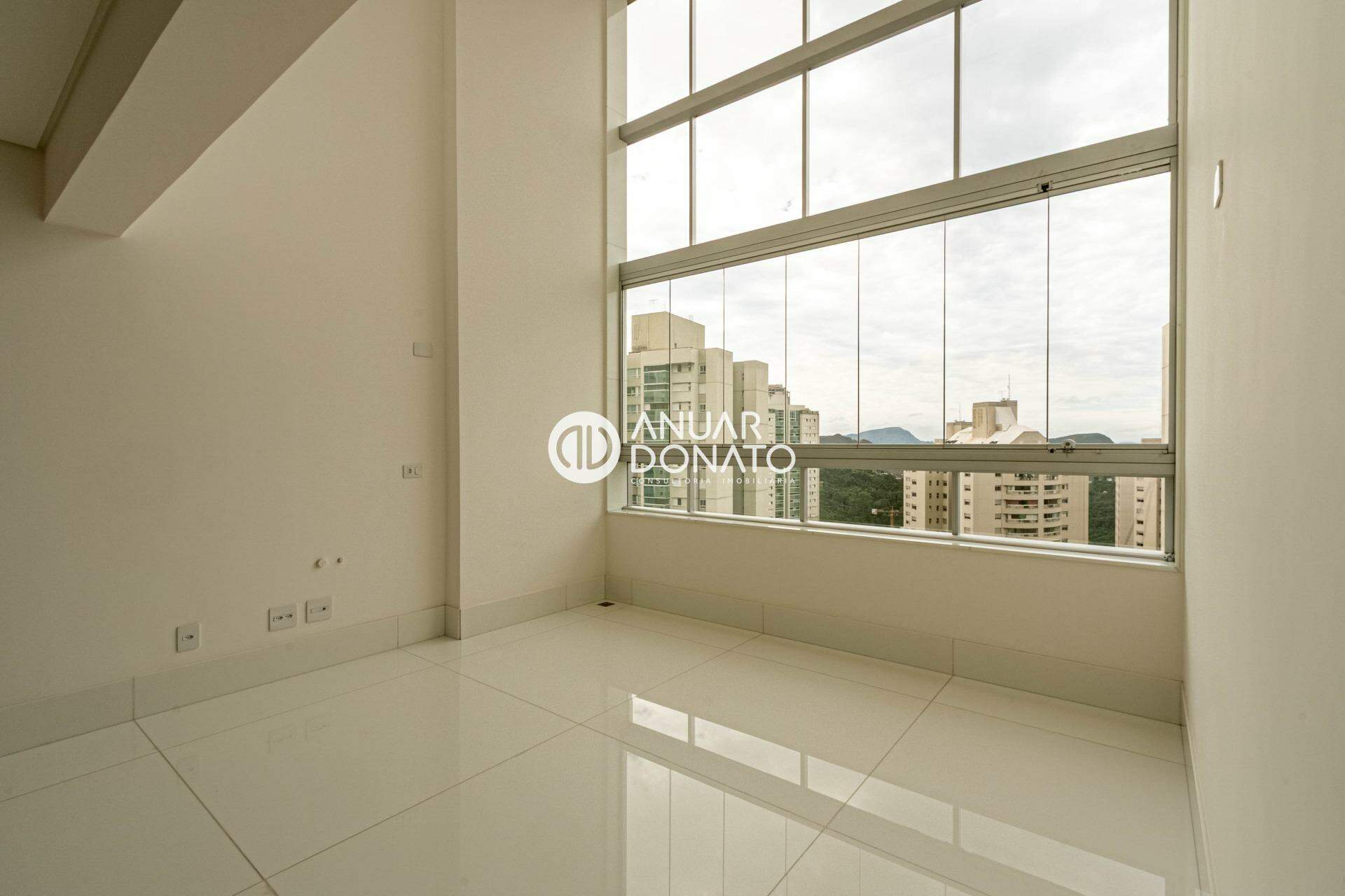 Vila da Serra - Apartamento 4 até 4 quartos à venda na Anuar Donato : 