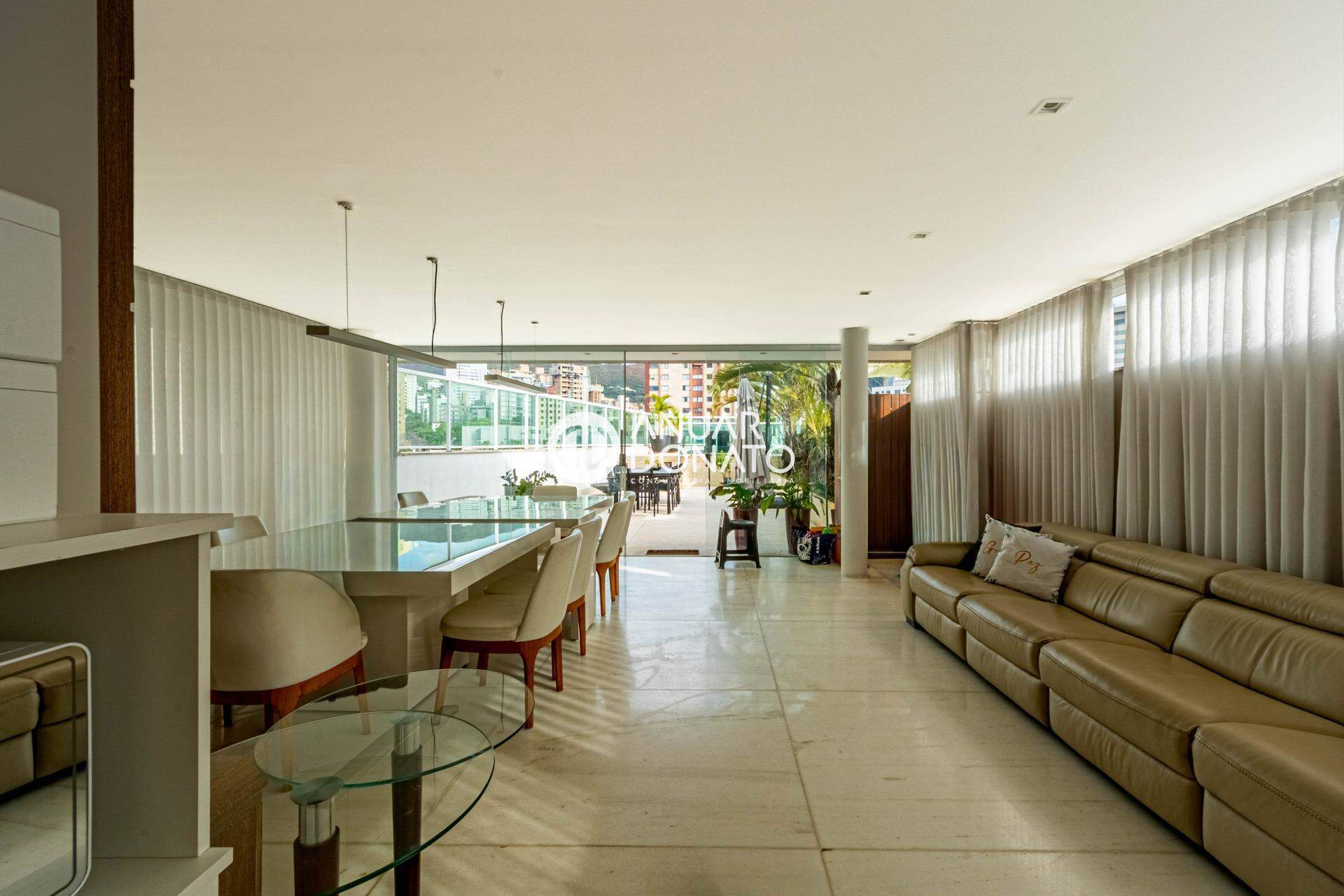 Apartamento com 4 quartos — Serra, Belo Horizonte