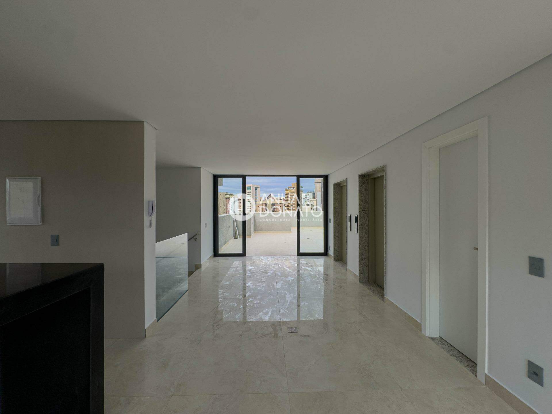 Apartamento com 3 quartos — Lourdes, Belo Horizonte