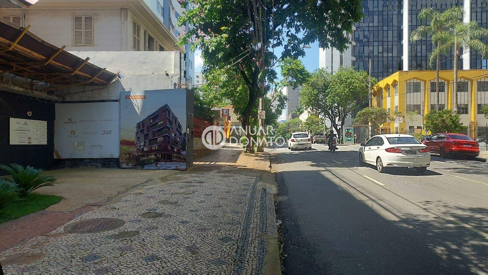 Lourdes - Loja à venda na Anuar Donato : Anuar Donato- Loja de 540m²em térreo de prédio residencial - venda 