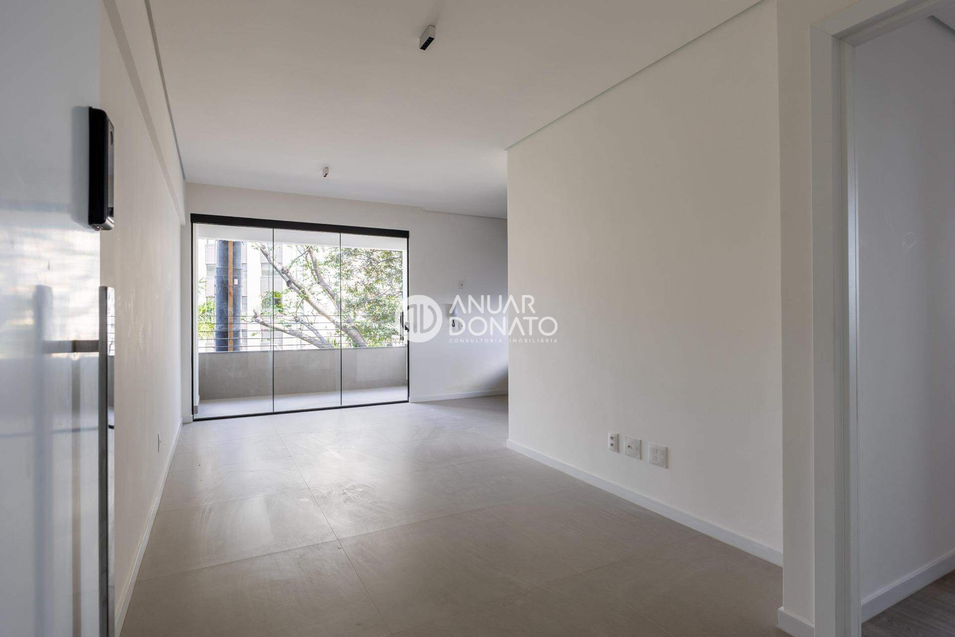 Sion - Apartamento 2 até 3 quartos à venda na Anuar Donato : 