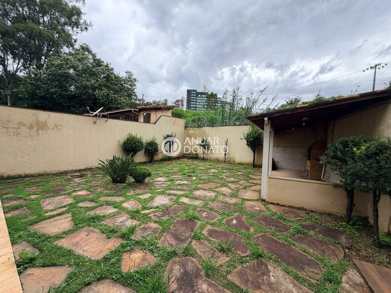 Casa com 3 quartos — Santa Lúcia, Belo Horizonte