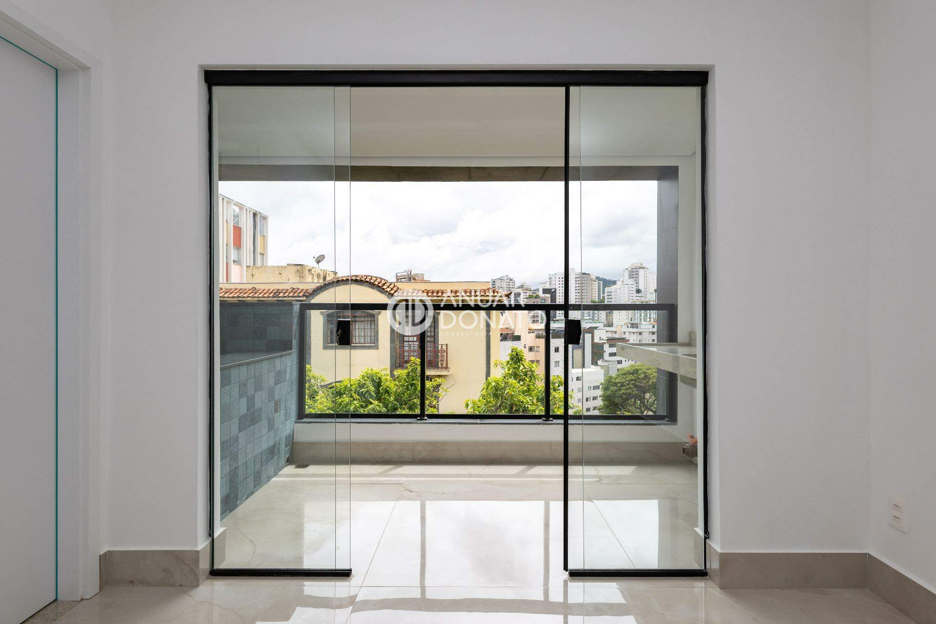 Sion - Apartamento 3 até 4 quartos à venda na Anuar Donato : Anuar Donato Venda Apartamentos 3/4 Quartos Sion