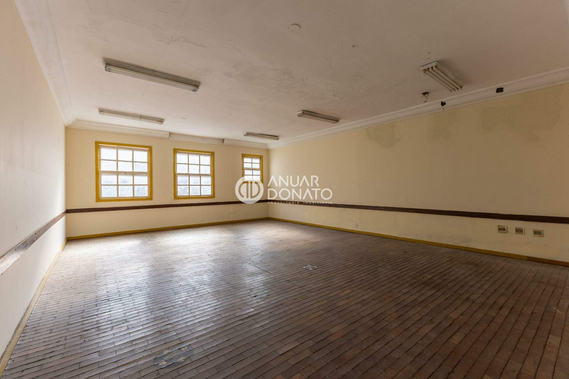 Centro - Prédio comercial para aluguel na Anuar Donato : Anuar Donato Sala Locação Centro