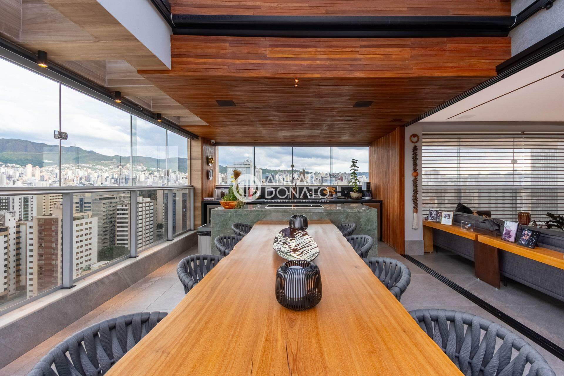 Apartamento com 2 quartos — Savassi, Belo Horizonte