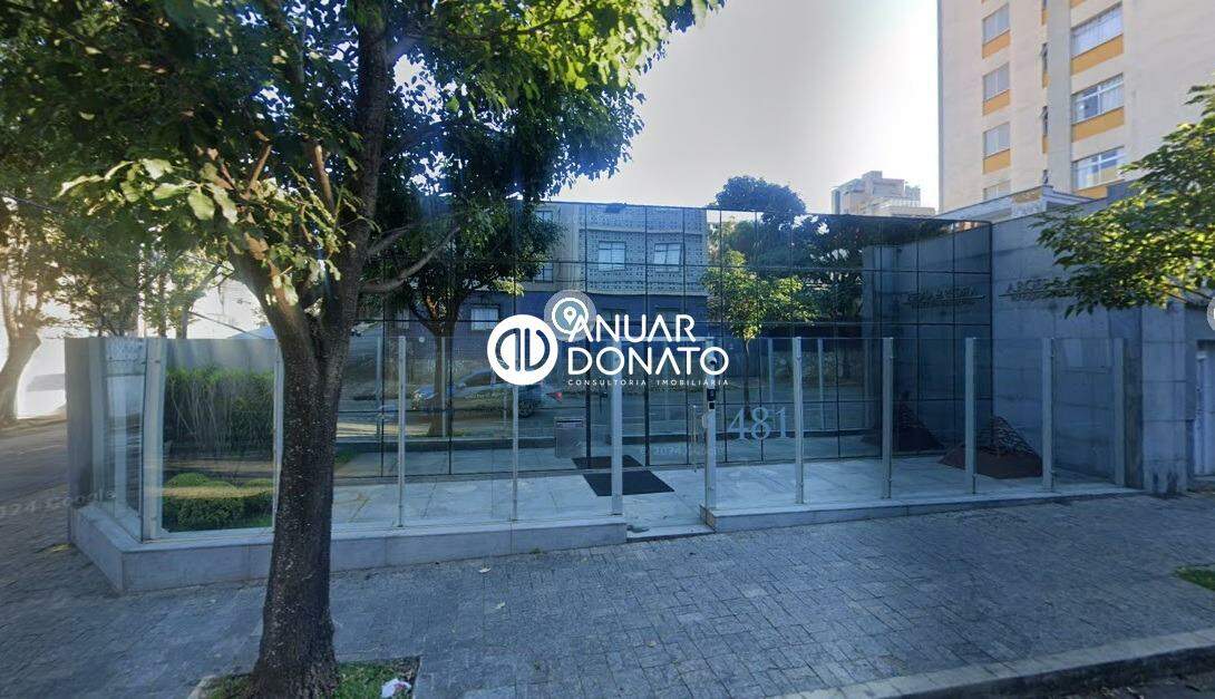 Casa com 4 quartos — Serra, Belo Horizonte