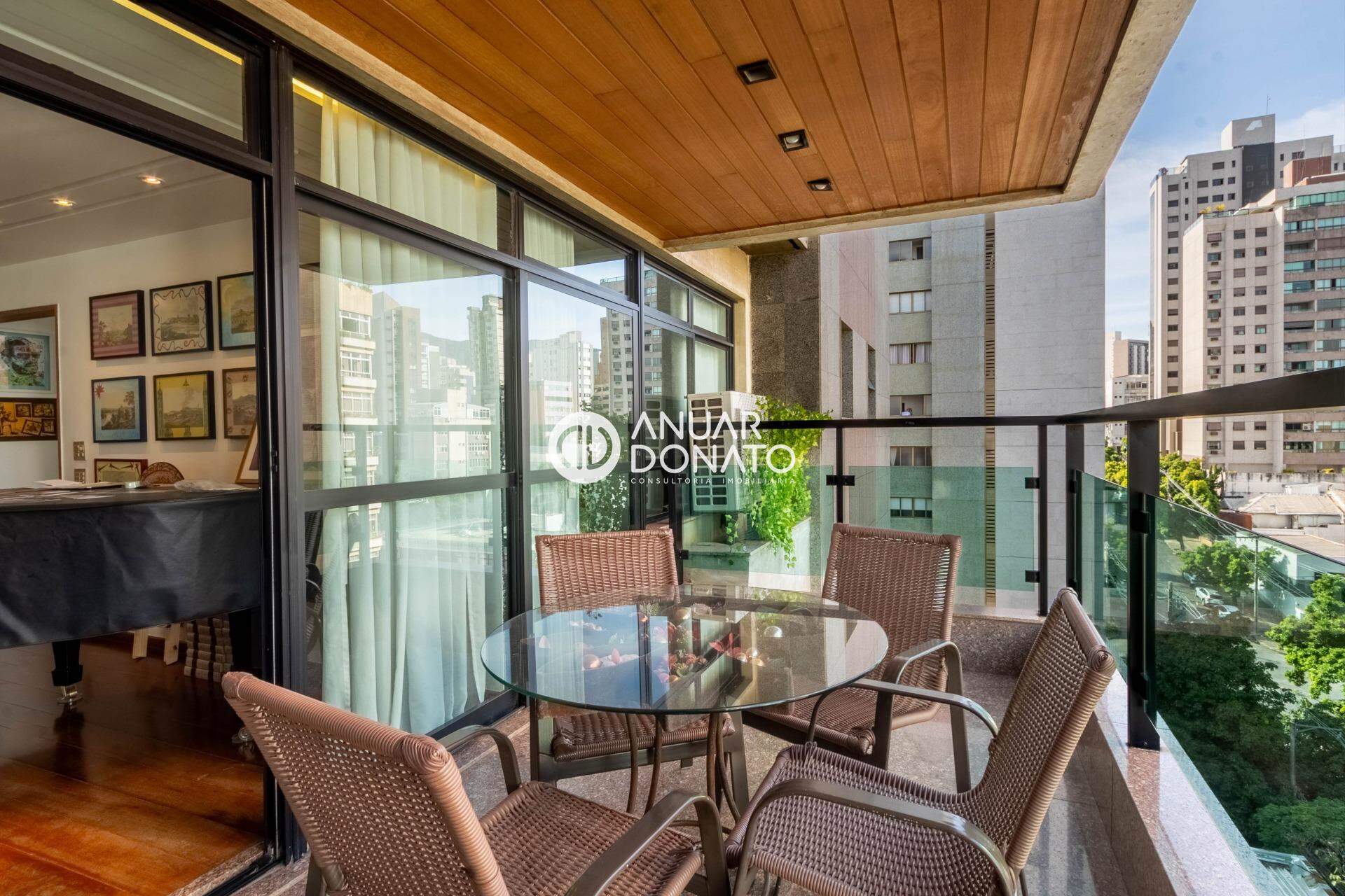 Apartamento com 4 quartos — Savassi, Belo Horizonte