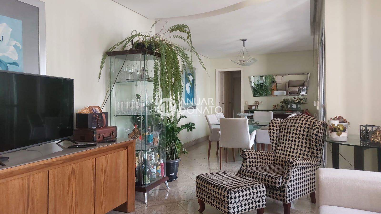 Apartamento com 4 quartos — Funcionários, Belo Horizonte